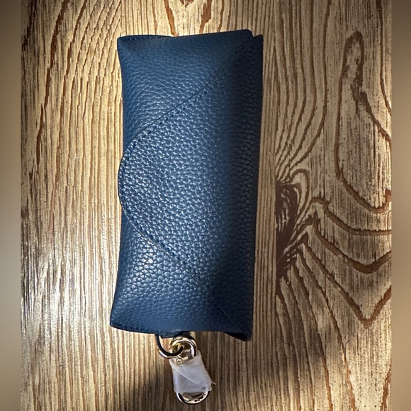 Loewe Red Heart-Shaped Sunglasses - Picture 2 of 5